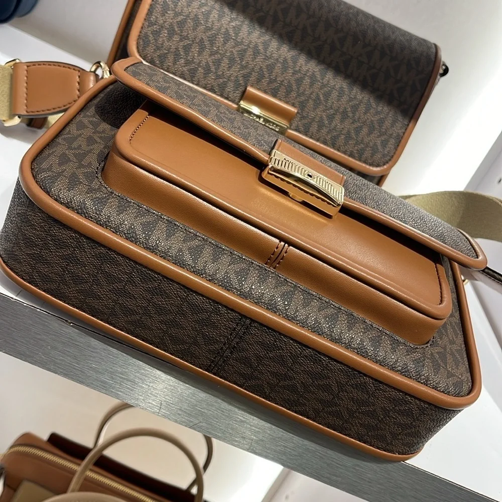 Michael Kors Bradshaw Medium Signature Logo Messenger Bag Brown  NWT